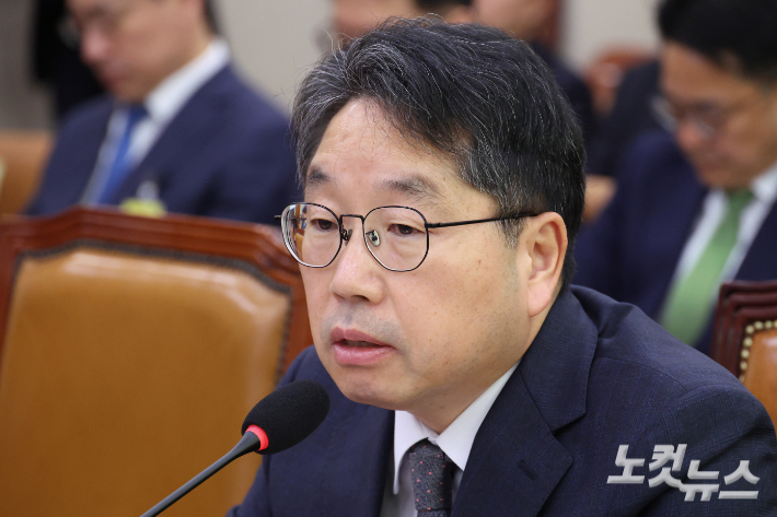 노만석 검찰총장 직무대행. 윤창원 기자