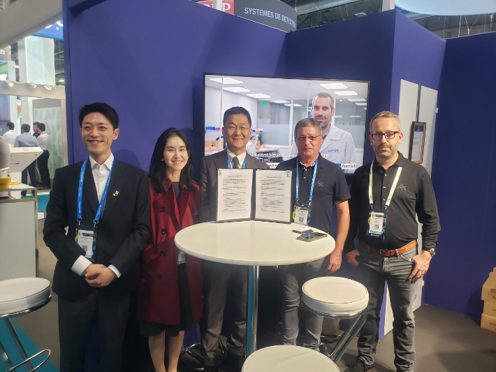 한수원이 '2025 세계원자력전시회(WNE)'에서 중소기업 해외판로 개척 지원 활동을 펼쳤다. 한수원 제공