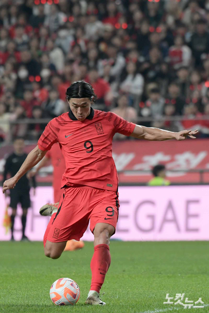 13일 서울월드컵경기장에서 열린 축구 국가대표 평가전 대한민국과 튀니지의 경기에서 조규성이 슛하고 있다. 박종민 기자