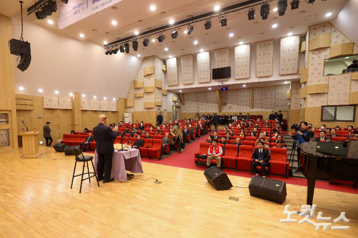 "11명에서 6만 명으로" 93세 곽선희 목사, 전주서 '예수 설교학' 세미나