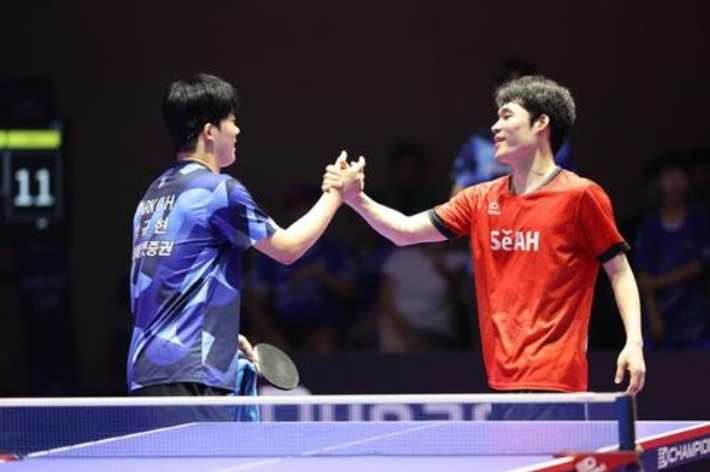 시리즈2 결승에서 격돌했던 박규현(왼쪽)과 장우진. 한국프로탁구연맹 