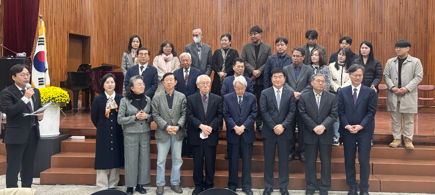 광주YMCA 이운기 사무총장이 임역원들을 소개하고 있다. 광주YWCA 제공