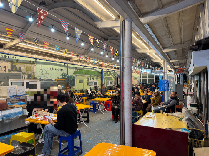 '불금전파' 송정을 찾은 시민들. 동해시 제공