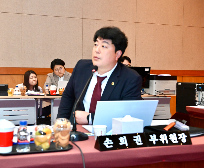 손희권 도의원. 경북도의회 제공