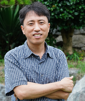 여민동락공동체 권혁범 대표. 여민동락공동체 제공