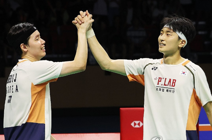 배드민턴 남자 복식 세계 최강 서승재(왼쪽)-김원호. 연합뉴스 