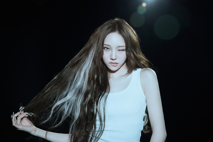 올데이 프로젝트 영서. 더블랙레이블 제공