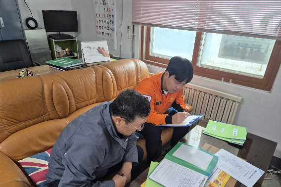 강원소방 공동주택 불시점검 현장. 강원소방본부 제공