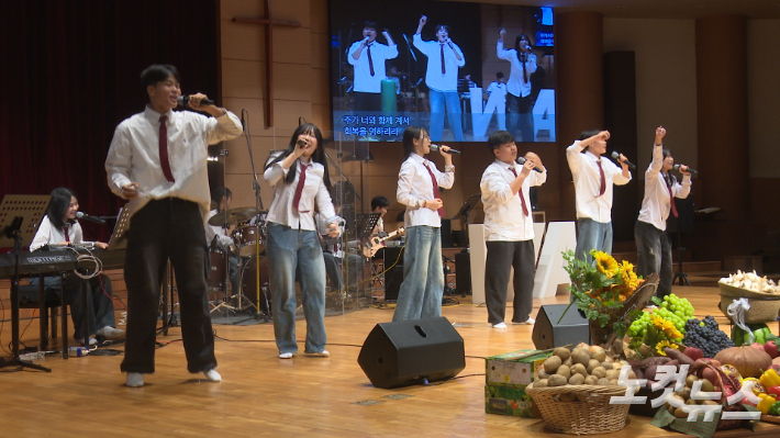 1등을 차지한 세광교회 청소년 찬양팀, 충북CBS