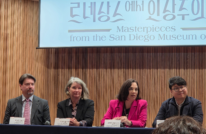 샌디에이고 미술관과 올해 창립 11주년을 맞은 문화콘텐츠 기업 가우디움어소시에이츠(대표이사 김대성)가 공동 주최한 샌디에이고 미술관 특별전 기자간담회에 참석한 (왼쪽부터) 마이클 브라운 큐레이터, 아니타 펠드만 부관장, 록사나 벨라스케스 미술관장, 김대성 가우디움어소시에이츠 대표. 곽인숙 기자