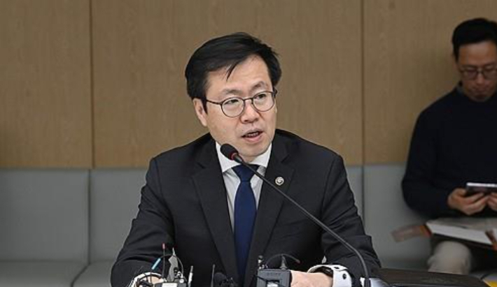 여한구 산업통상부 통상교섭본부장이 17일 서울 중구 대한상공회의소에서 제51차 통상추진위원회를 주재하고 있다. 산업통상부 제공