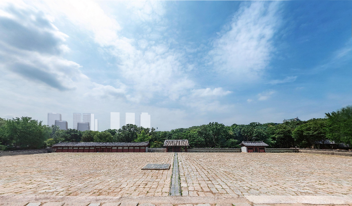 종묘 정전 상월대에서 세운4구역을 바라본 시뮬레이션. 오른쪽 흰색 실루엣은 사업시행계획 인가가 완료된 구역이다. 서울시 제공