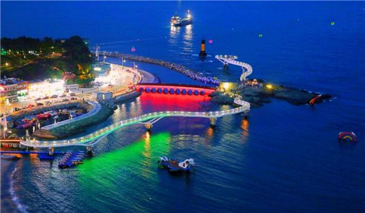 제12회 부산항 해양사진 공모전 대상으로 선정된 '구름산책로 야경'. 부산지방해양수산청 제공