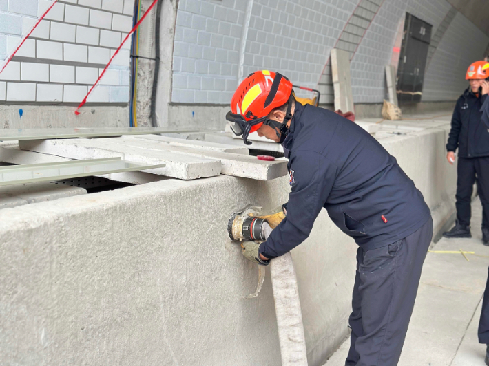 현장 점검 중인 소방 대원. 전북소방본부 제공