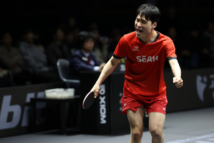 '2025 두나무 프로탁구리그 FINALS IN 광명시' 우승자 장우진. 연맹 