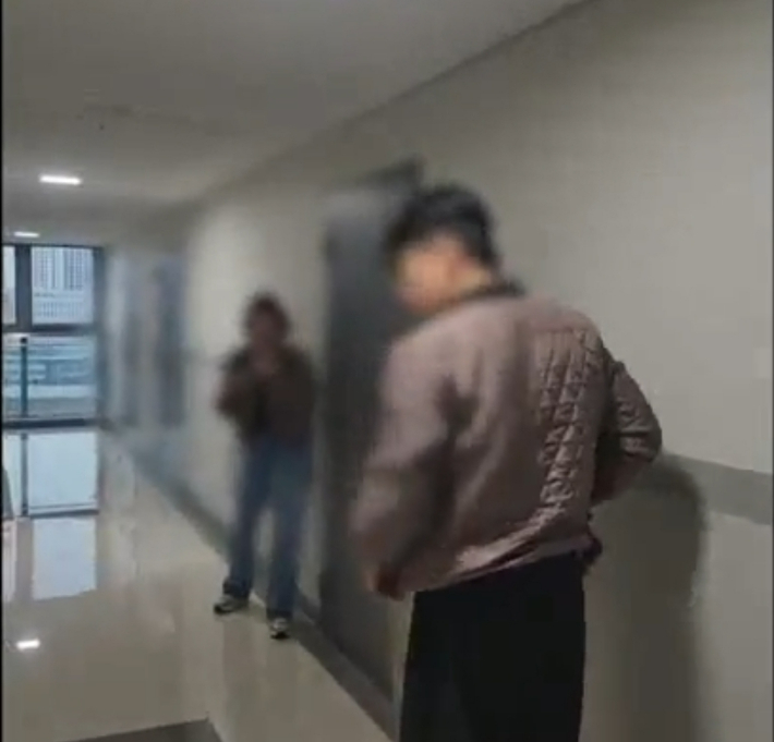 부산 강서경찰서가 강서구 명지동의 한 오피스텔에서 성매매 현장 단속을 벌였다. 부산 강서경찰서 제공 