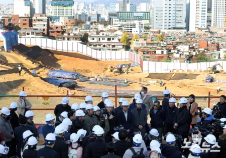 노량진 재개발 현장 점검 나선 서울시장