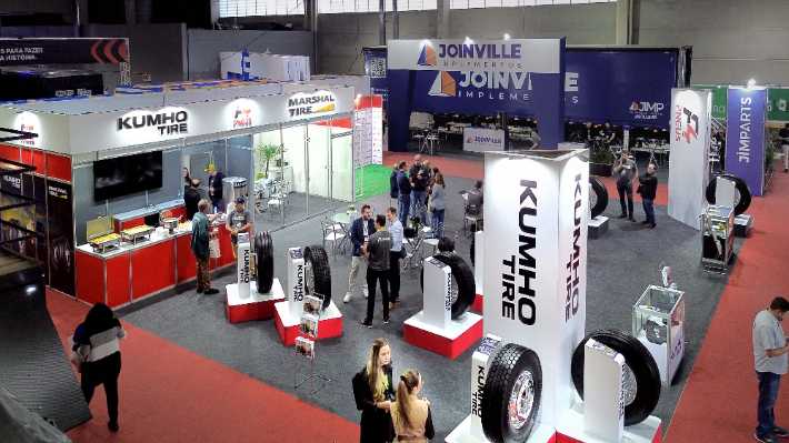 금호타이어는 지난 11일부터 4일간 '브라질 트럭 운송 박람회'에 참가해 트럭, 트레일러 제조사 및 상용차 타이어 딜러사들과 소통했다. 금호타이어 제공