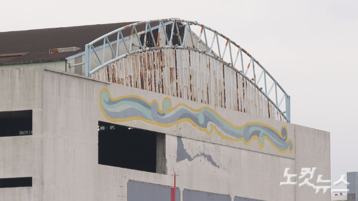 인천 중구에 위치한 신천지 소유의 옛 '인스파월드' 건물. 최내호 영상 기자