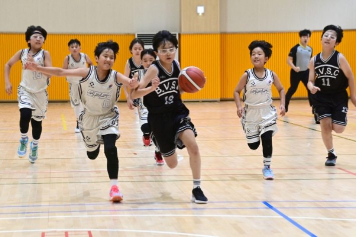 지난 2023년 열린 '제1회 전국스포츠클럽 교류전'의 농구 경기 장면. 진주시 제공