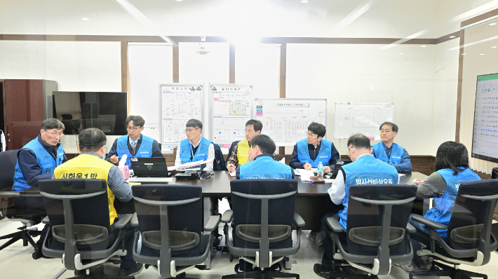 한울본부가 신한울 1호기 중대사고 연계 방사능방재 전체훈련을 실시하고 있다. 한울본부 제공