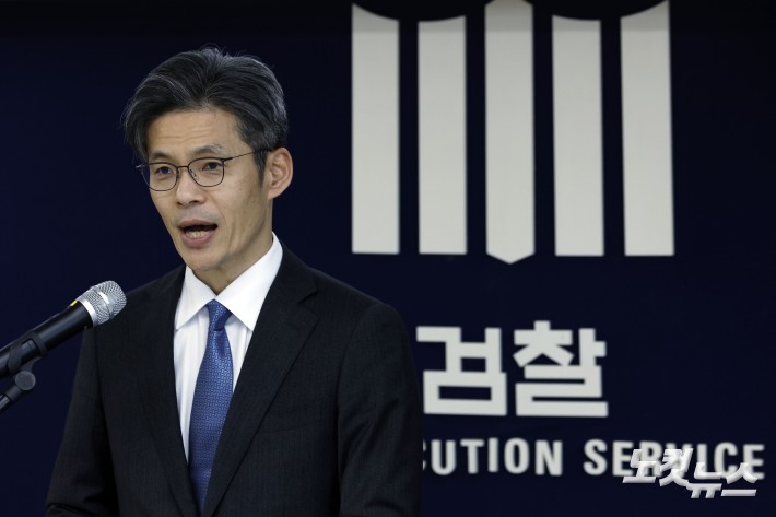 박철우 신임 서울중앙지검장이 21일 오전 서울 서초구 서울중앙지방검찰청에서 열린 제66대 서울중앙지방검찰청 검사장 취임식에서 취임사를 하고 있다.