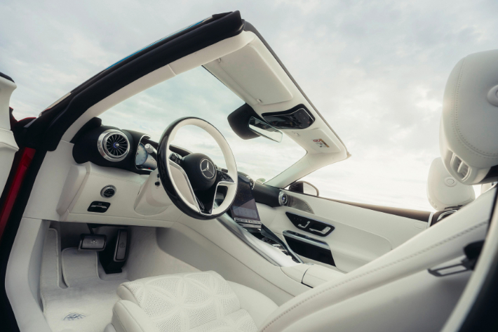 디 올-뉴 메르세데스-마이바흐 SL 내부. 메르세데스-벤츠 코리아 제공