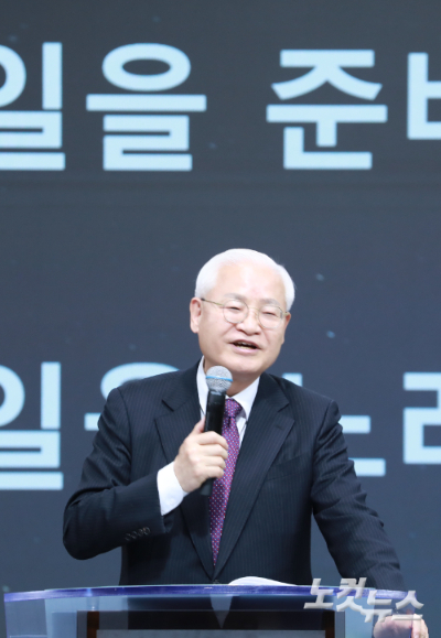 쥬빌리 상임고문 정성진 목사. 충북CBS