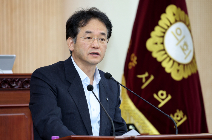 고양시의회 제9대 제299회 제2차 본회의에서 이동환 시장. 고양시 제공