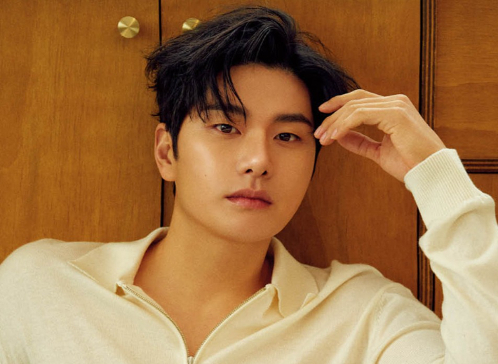 배우 이이경 '사생활 루머' 침묵 깼다…예능 하차 이유도 반박