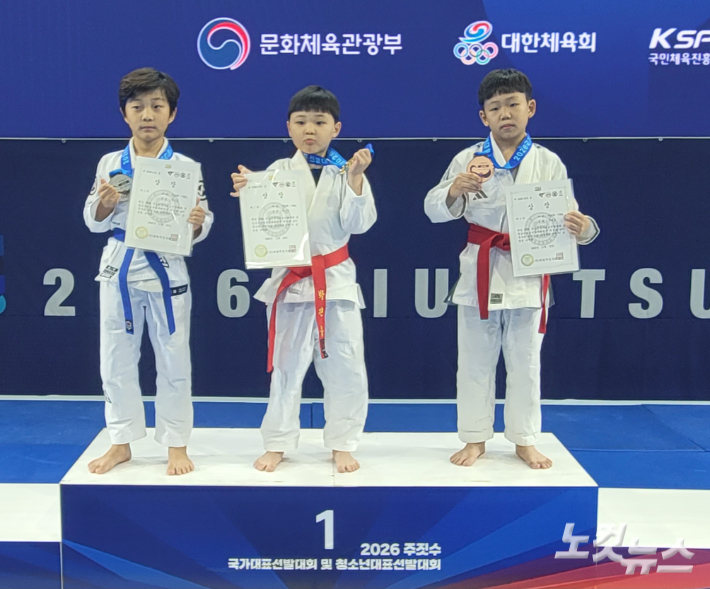 왼쪽부터 정이든(한상기주짓수), 박진우(팀토마주짓수 김포), 김해준(동천백산T.WAF) 선수. 박창주 기자