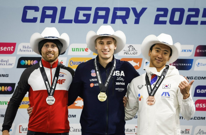 동메달을 목에 건 김준호(맨 오른쪽). 연합뉴스