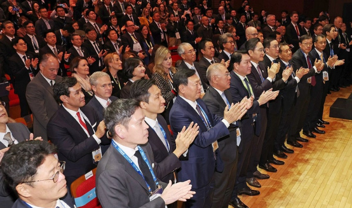 지난달 29일 경북 경주예술의전당에서 열린 'APEC CEO(최고경영자) 서밋'. 연합뉴스