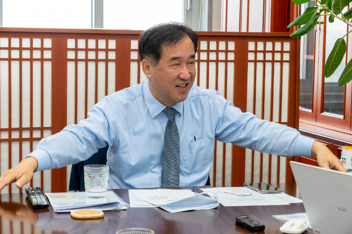 맹성규 국토위원장. 맹성규 의원실 제공