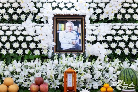 故 이순재, 서울아산병원에 빈소