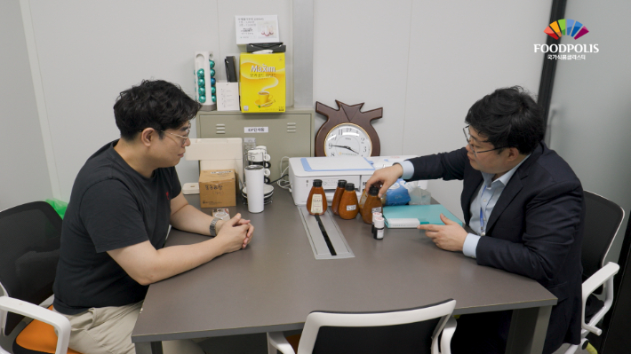 청년식품창업센터에 입주한 청년들. 노컷TV 캡처