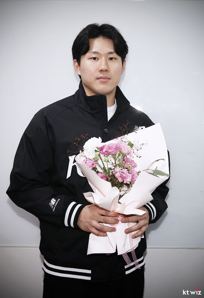 kt와 FA 계약한 외야수 최원준. kt wiz 제공