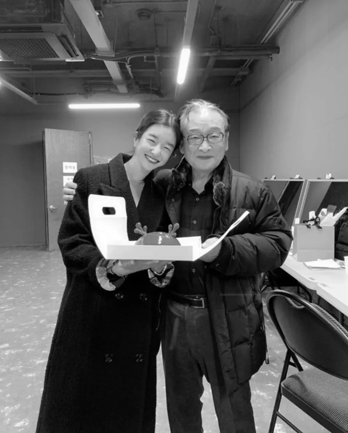 왼쪽부터 서예지, 이순재. 서예지 인스타그램