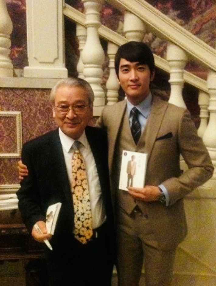 왼쪽부터 이순재, 송승헌. 송승헌 인스타그램