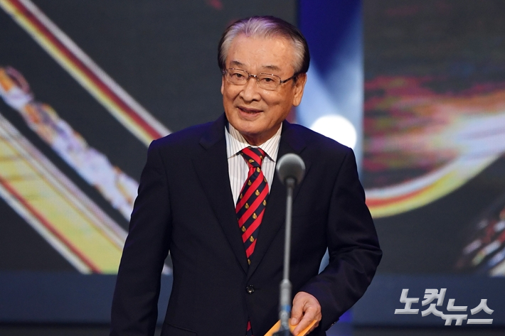 지난 25일 새벽 세상을 떠난 배우 고 이순재. 황진환 기자