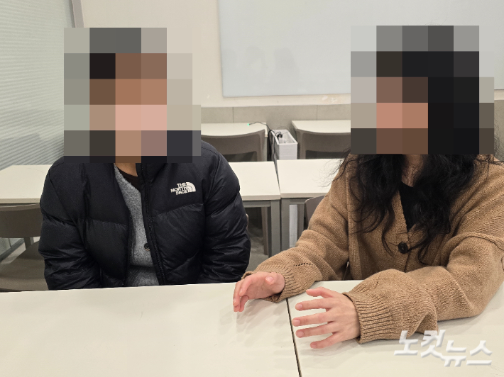 지난 26일 제주시 모처에서 만난 승용 씨 아내(왼쪽)와 누나(오른쪽). 이창준 기자