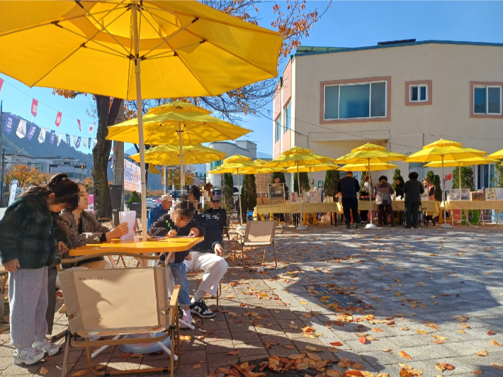 놀러와 삼화토요마켓. 동해시 제공