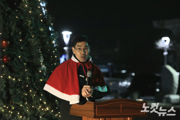 설교를 전하는 익산시기독교연합회 회장 박종범 목사. 최화랑 기자