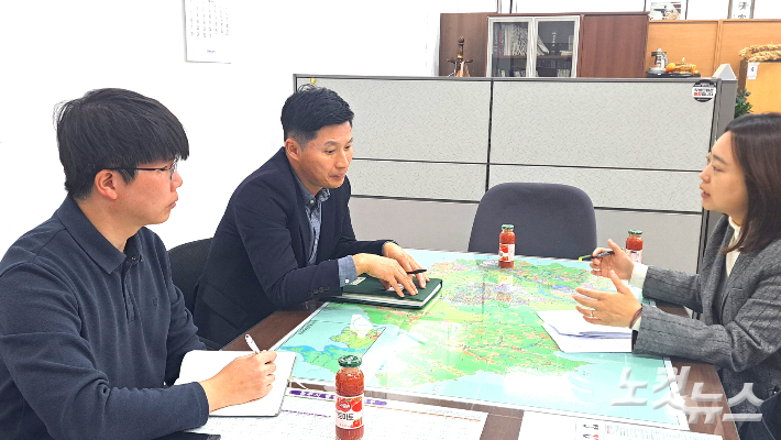 임동준 청주시청 농업정책과 농촌개발팀장은 "옥화9경 은퇴자마을은 농촌이 소멸을 막고  은퇴세대에게는 새로운 삶을 설계할 기회를 제공하는 모델로 자리매김할 가능성이 크다"고 전했다. 진유정 기자