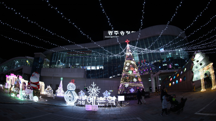 광주송정역 광장. 광주광역시 제공