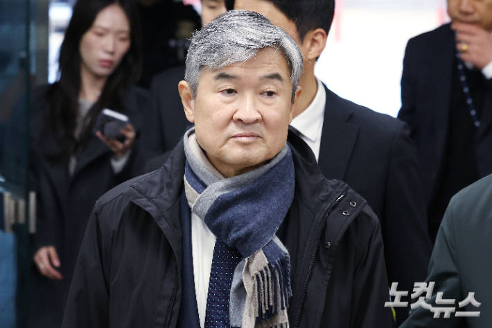 불법계엄을 사전에 인지하고도 국회에 보고하지 않은 혐의 등을 받는 조태용 전 국정원장. 류영주 기자