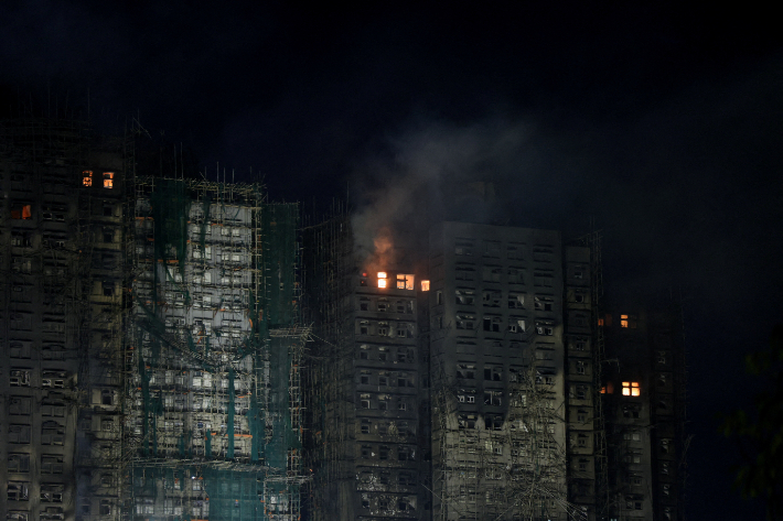 홍콩 아파트 화재 현장. 연합뉴스