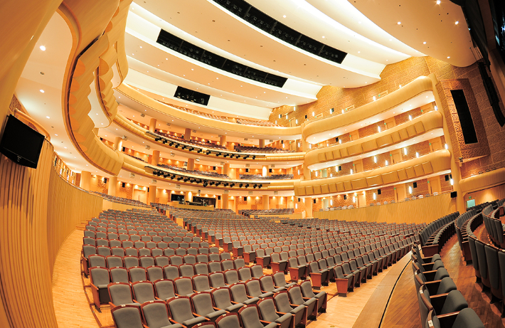 1887석의 좌석을 갖춘 오페라극장인 고양아람누리 아람음악당. 고양시 제공