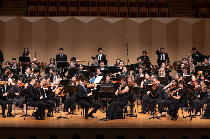 올해 고양아람누리 상주단체로 선정된 고잉홈프로젝트의 첫 공연 라벨&쇼스타코비치. 고양시 제공