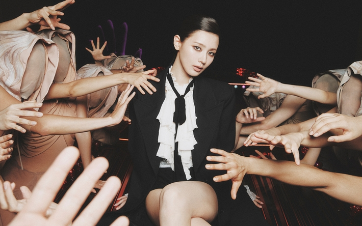 '리노'는 사랑에 관한 집착을 다룬 곡이다. 큐브엔터테인먼트 제공